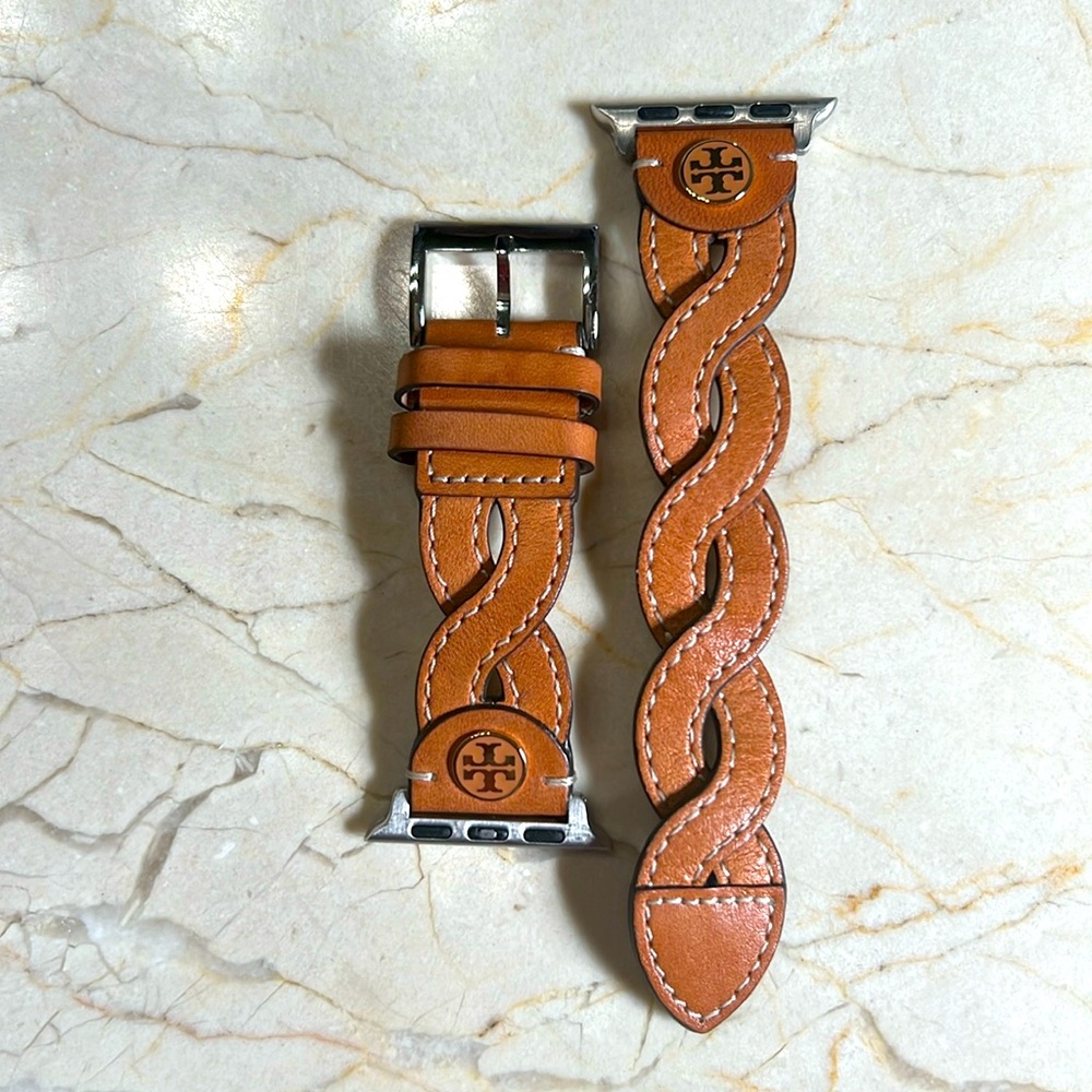 Tory Burch
Braided Leather Apple Watch Band in Luggage